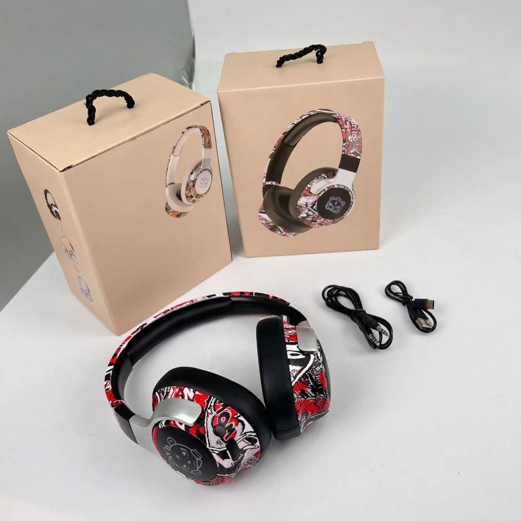 Tai nghe Bluetooth chụp tai họa tiết Graffiti, đèn RGB và mic