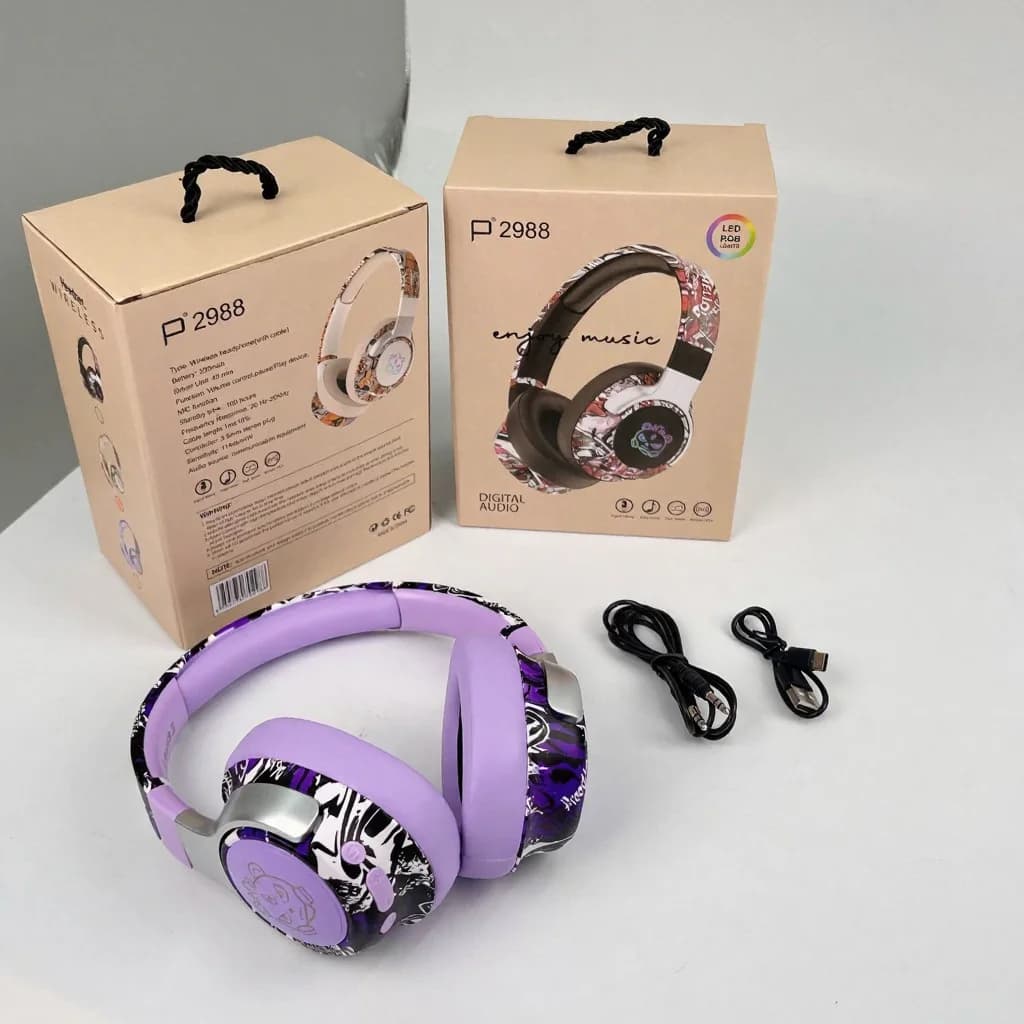 Tai nghe Bluetooth chụp tai họa tiết Graffiti, đèn RGB và mic