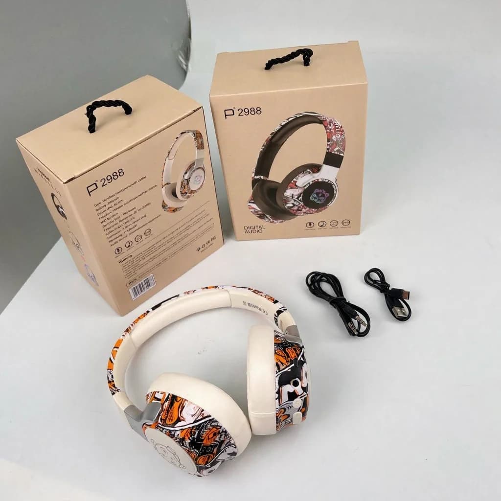 Tai nghe Bluetooth chụp tai họa tiết Graffiti, đèn RGB và mic