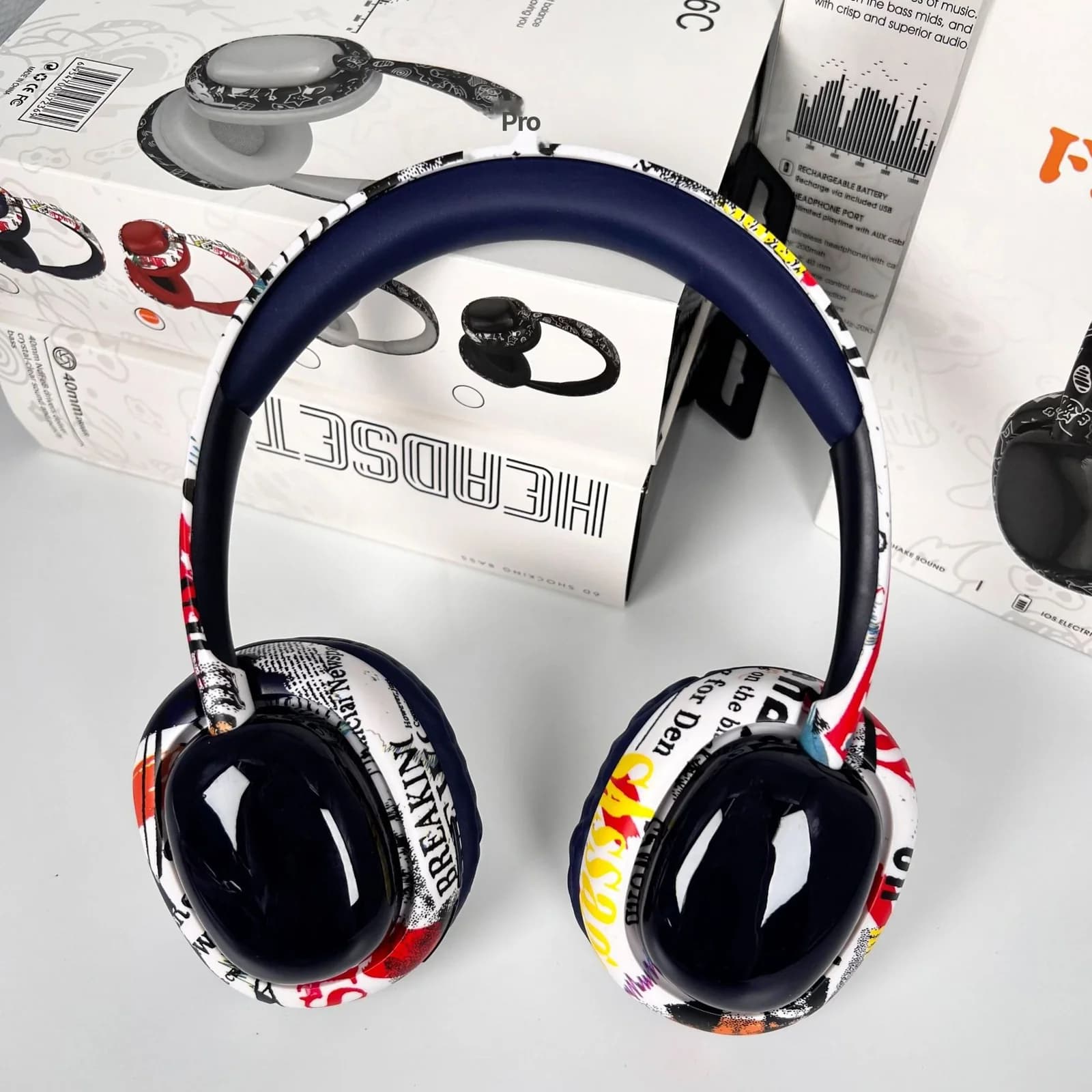 Tai nghe Bluetooth chụp tai âm trầm sâu và kết nối không dây