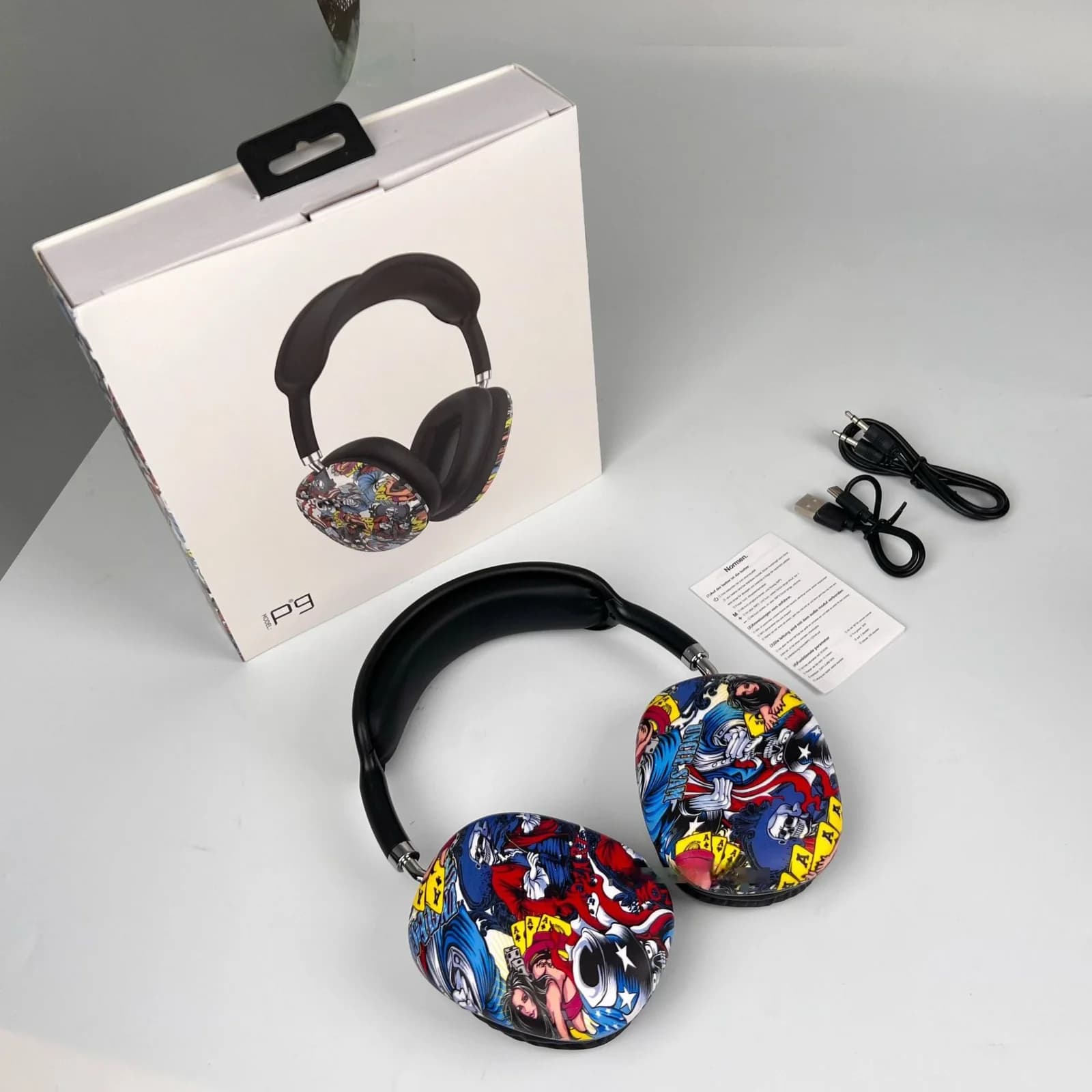 Tai nghe Bluetooth chụp tai họa tiết Graffiti, có Radio FM và khe thẻ TF